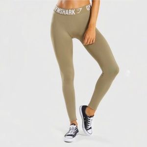 Gymshark Fit Cropped Seamless Tan/Khaki Leggings, sz Med